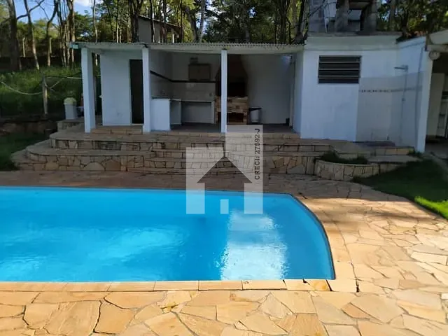 Chácara com 2000m² 2 quartos e 2 banheiros, à venda, no bairro Colina do Sol em Jarinu