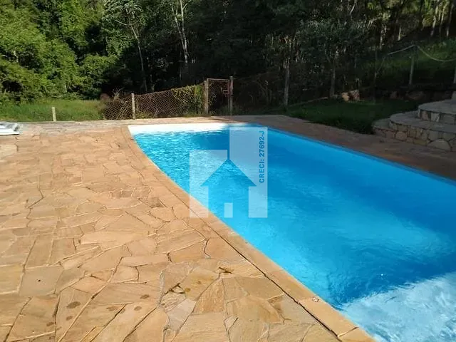 Chácara com 2000m² 2 quartos e 2 banheiros, à venda, no bairro Colina do Sol em Jarinu
