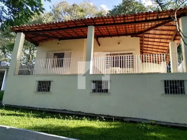 Chácara com 2000m² 2 quartos e 2 banheiros, à venda, no bairro Colina do Sol em Jarinu