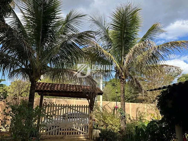 Chácara com 5500m² 3 quartos e 2 banheiros, à venda, no bairro Zona Rural em Uberaba