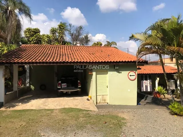 Chácara com 2250m² 6 quartos e 4 banheiros, à venda, no bairro Jardim Celeste em Sorocaba
