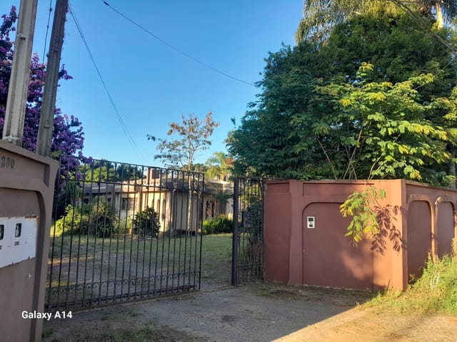 Chácara à Venda em Oficinas – Ampla Residência com Piscina, Edícula Completa e Terreno de 5.859 m²