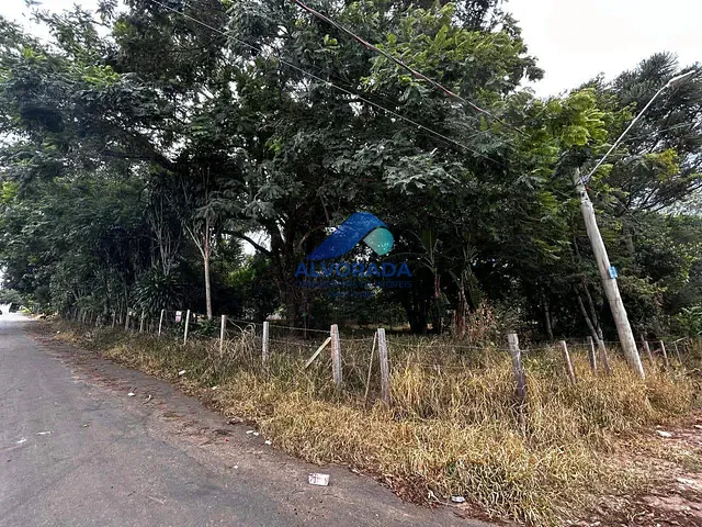 Chácara com 4000m² 2 quartos e 1 banheiro, à venda, no bairro Sapé I em Caçapava