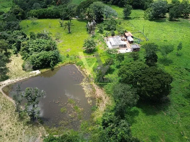 Chácara 3 quartos e 1 banheiro, à venda, no bairro Pirenopolis em Anápolis