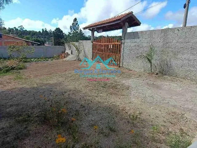 Chácara com 1500m² 2 quartos e 2 banheiros, à venda, no bairro Carafá em Votorantim