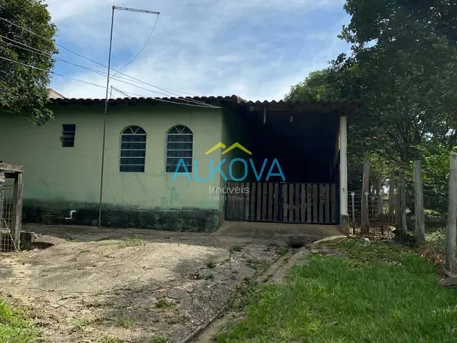 Chácara com 2700m² 2 quartos e 1 banheiro, à venda, no bairro Serrote em São José dos Campos