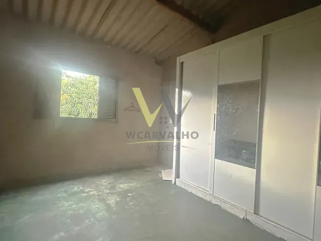 Chácara com 3000m² 3 quartos e 3 banheiros, à venda, no bairro Jardim Peixoto em Anápolis