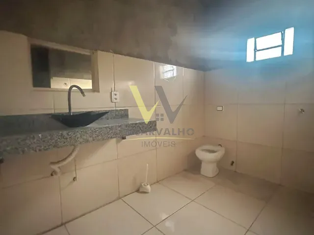 Chácara com 3000m² 3 quartos e 3 banheiros, à venda, no bairro Jardim Peixoto em Anápolis