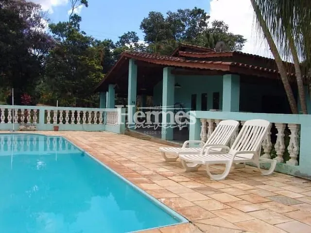 Chácara com 5000m² 4 quartos e 4 banheiros, à venda ou para alugar, no bairro Centro em Cosmópolis