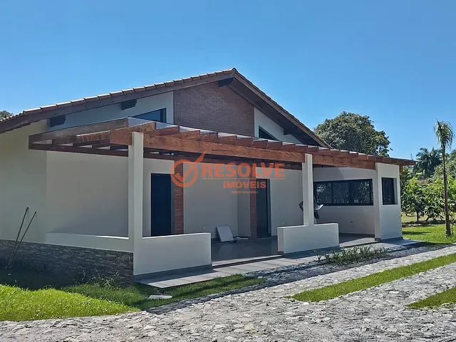 Chácara com 3900m² 4 quartos e 5 banheiros, à venda, no bairro Valparaíba em Guararema