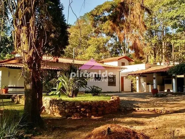 Chácara com 10000m² 4 quartos e 4 banheiros, à venda, no bairro Torrão de Ouro II em São José Dos Campos