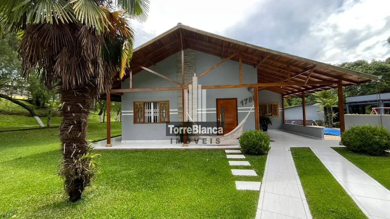 Chácara, 3 quartos, 2700 m² - Foto 1