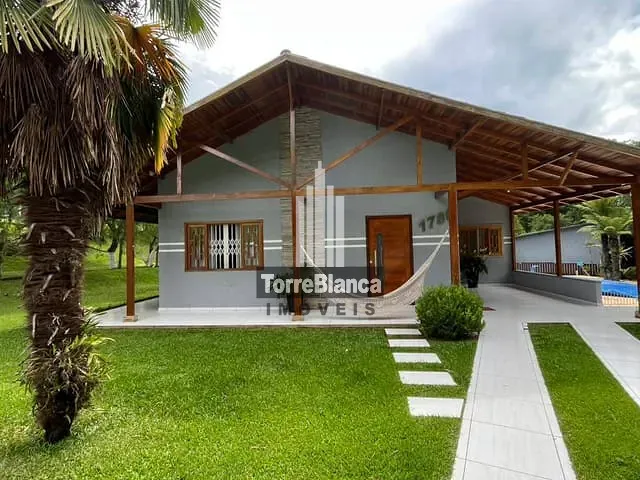 Chácara com 2700m² 3 quartos e 3 banheiros, à venda, no bairro Colônia Dona Luíza em Ponta Grossa