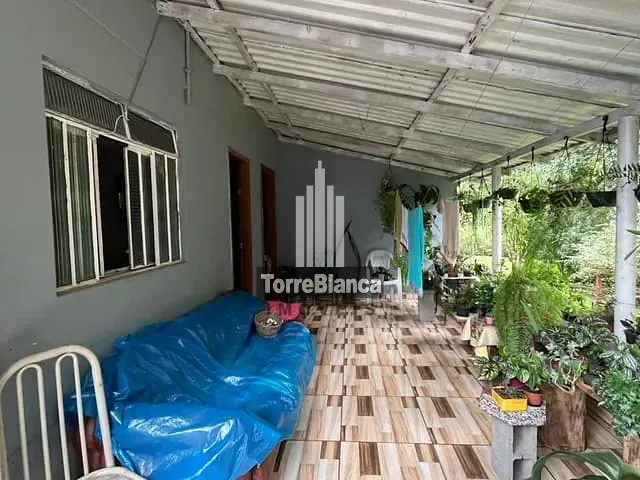 Chácara com 2700m² 3 quartos e 3 banheiros, à venda, no bairro Colônia Dona Luíza em Ponta Grossa