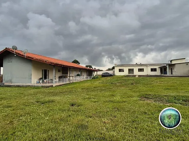 Chácara com 3300m², para alugar, no bairro Piraporão em Salto de Pirapora