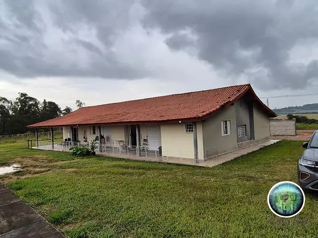 Chácara com 3300m², para alugar, no bairro Piraporão em Salto de Pirapora