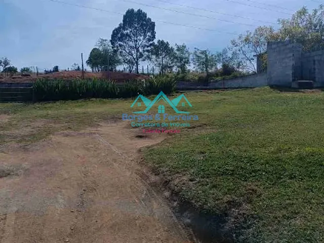 Chácara com 3000m² 4 quartos e 4 banheiros, à venda, no bairro Carafá em Votorantim