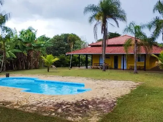 Chácara com 2500m² 3 quartos e 2 banheiros, à venda, no bairro Sítios de Recreio Mantiqueira em Caçapava