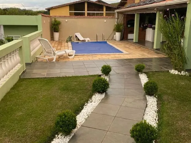 Chácara com 1000m² 4 quartos e 3 banheiros, à venda, no bairro Freitas em São José Dos Campos