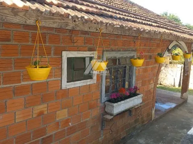 Chácara com 854m² 2 quartos e 1 banheiro, à venda, no bairro Cará-cará em Ponta Grossa