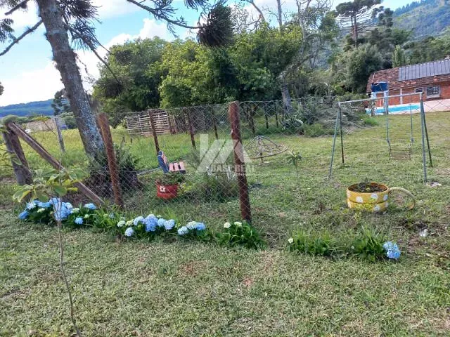 Chácara com 854m² 2 quartos e 1 banheiro, à venda, no bairro Cará-cará em Ponta Grossa