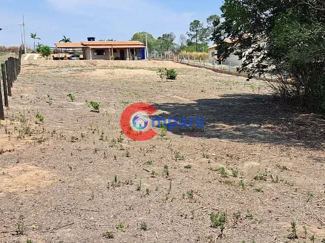 Chácara 1 quarto e 1 banheiro, à venda, no bairro Residencial Donato Flores em Tatuí