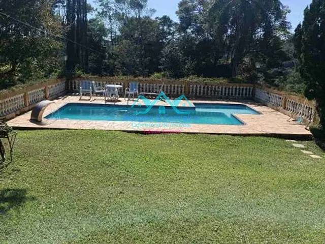 Chácara com 15000m² 4 quartos e 6 banheiros, à venda, no bairro Setúbal  em Mairinque