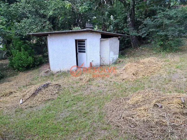 Chácara com 5700m² 2 quartos e 1 banheiro, à venda, no bairro Guanabara em Guararema