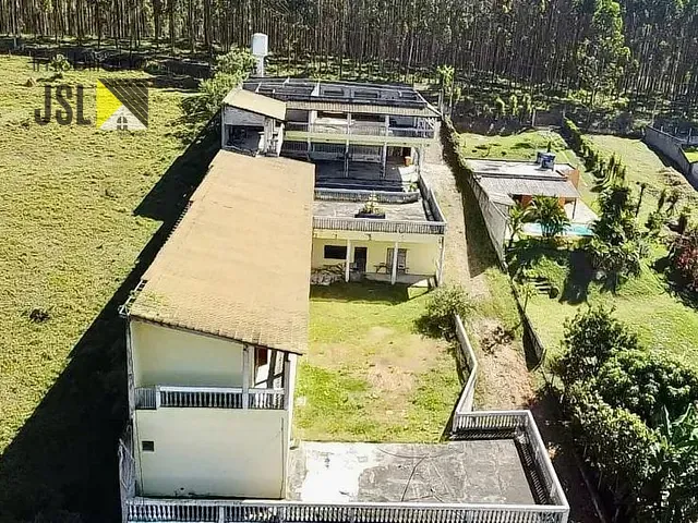 Chácara com 4000m² 21 quartos e 17 banheiros, à venda, no bairro Parque Agrinco em Guararema