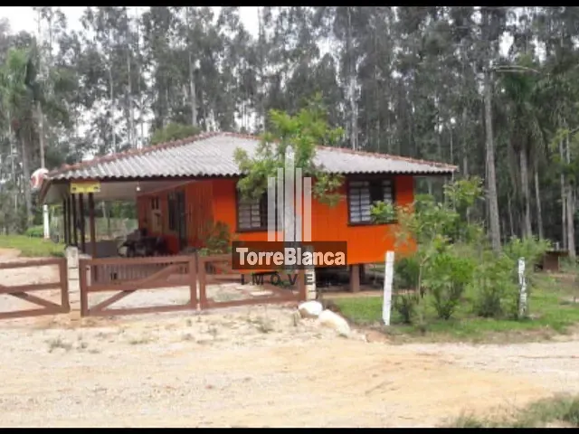 Chácara com 120000m² 2 quartos e 2 banheiros, à venda, no bairro Biscaia em Ponta Grossa