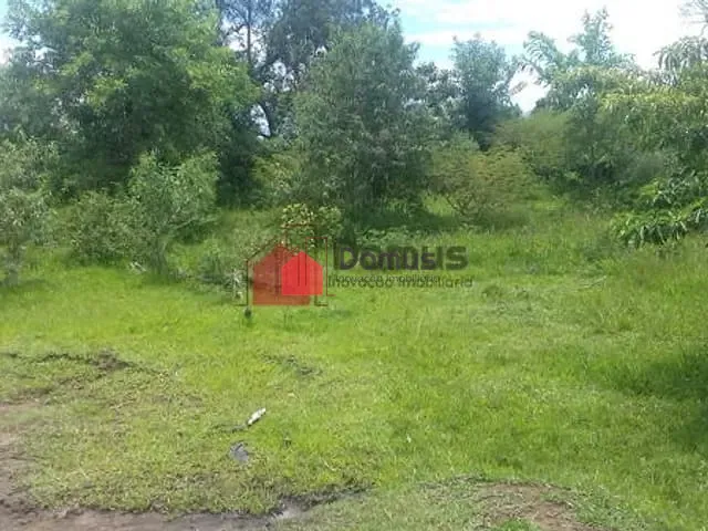 Chácara com 1000m², à venda, no bairro Parque Shangrilá em Pindamonhangaba