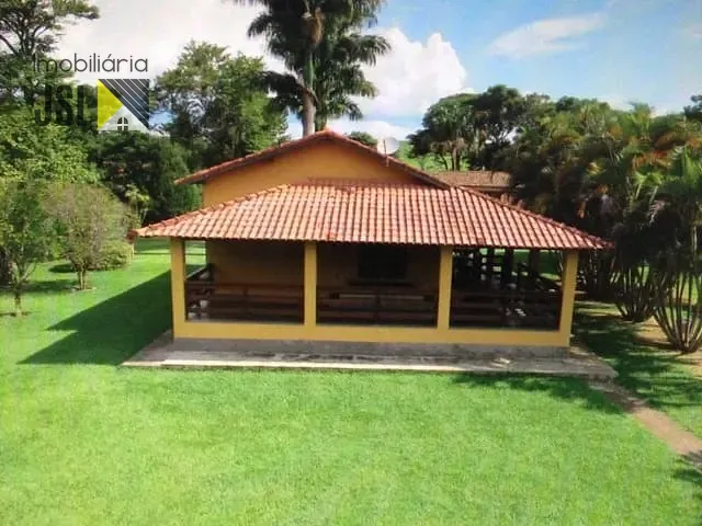 Chácara com 15000m² 7 quartos e 8 banheiros, à venda, no bairro Embaú em Cachoeira Paulista