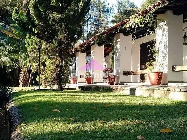Chácara com 10000m² 4 quartos e 4 banheiros, à venda, no bairro Torrão de Ouro II em São José dos Campos