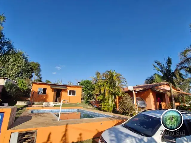 Chácara com 1750m² 4 quartos e 2 banheiros, à venda, no bairro Carafá em Votorantim
