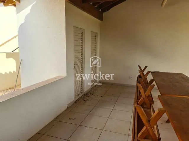 Chácara com 2250m² 5 quartos e 2 banheiros, à venda, no bairro Estância Balneária Águas Virtuosas em Bauru