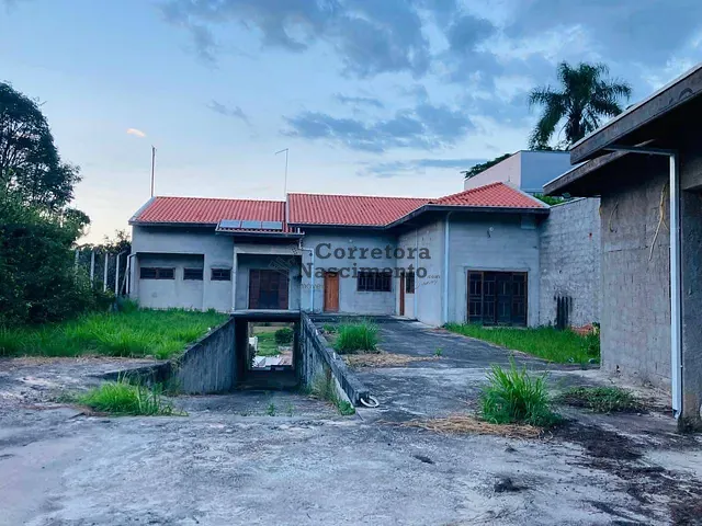 Chácara com 5900m² 3 quartos e 4 banheiros, à venda, no bairro Parque Meia Lua em Jacareí