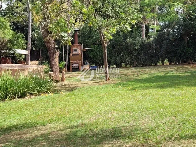 Chácara com 3960m², para alugar, no bairro Lourdes em Uberaba