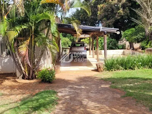 Chácara com 3960m², para alugar, no bairro Lourdes em Uberaba