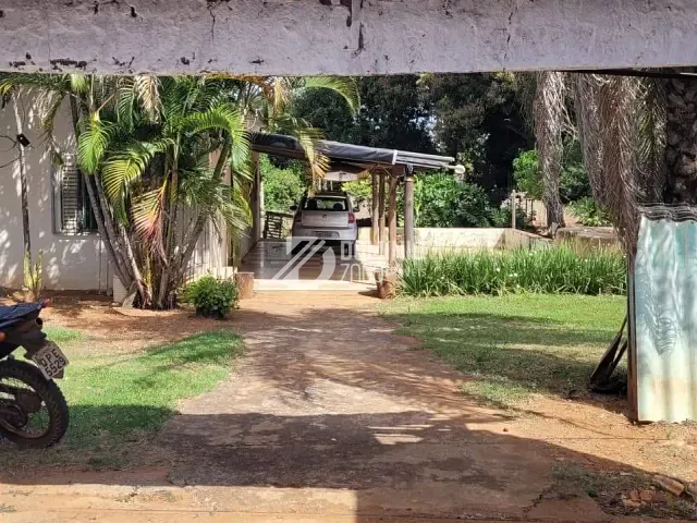 Chácara com 3960m², para alugar, no bairro Lourdes em Uberaba