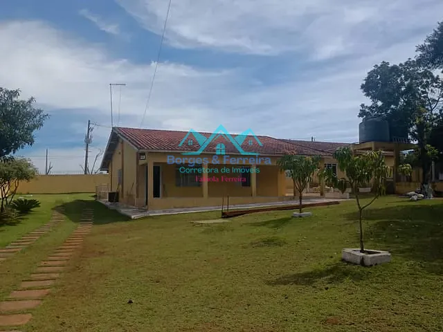 Chácara com 2700m² 4 quartos e 5 banheiros, à venda, no bairro Carafá em Votorantim