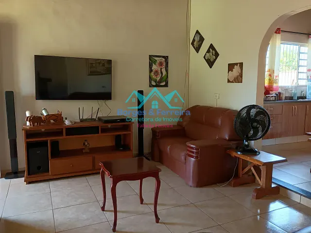 Chácara com 2700m² 4 quartos e 5 banheiros, à venda, no bairro Carafá em Votorantim