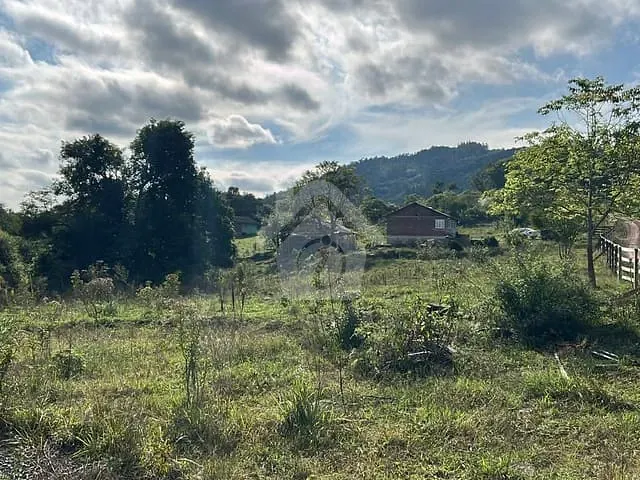 Chácara com 96m² 3 quartos e 1 banheiro, à venda, no bairro Canabarro em Teutônia