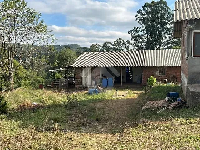 Chácara com 96m² 3 quartos e 1 banheiro, à venda, no bairro Canabarro em Teutônia