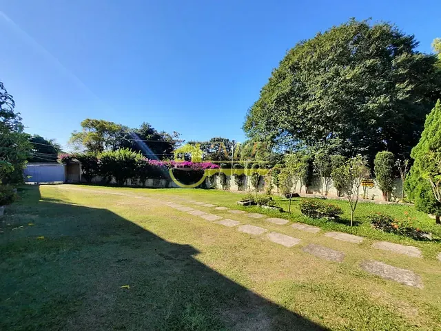 Chácara com 1100m² 1 quarto e 4 banheiros, à venda, no bairro Chácara Santos Dumont em Campinas