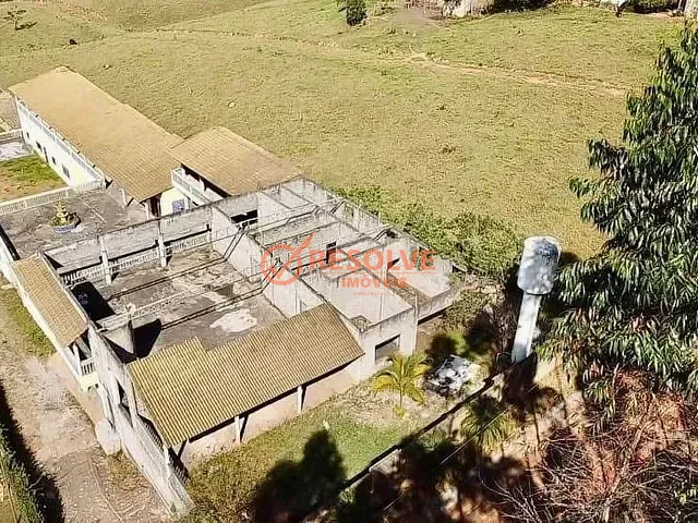 Chácara com 4000m² 21 quartos e 17 banheiros, à venda, no bairro Parque Agrinco em Guararema