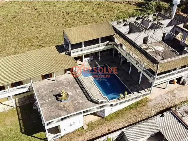 Chácara com 4000m² 21 quartos e 17 banheiros, à venda, no bairro Parque Agrinco em Guararema