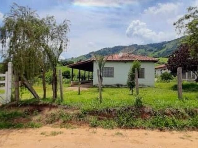 Chácara com 2800m², à venda, no bairro Bom Sucesso em Cambuí