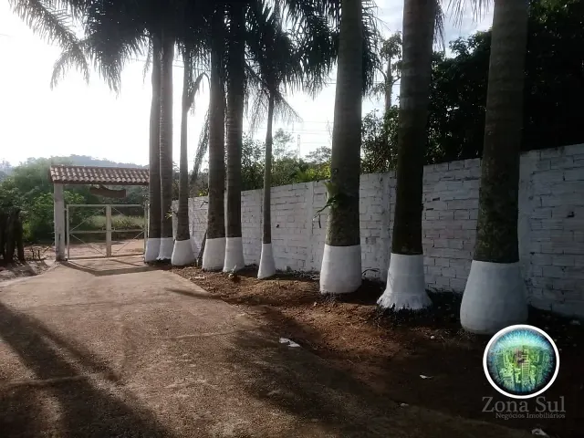 Chácara com 1500m² 3 quartos e 3 banheiros, à venda, no bairro Carafá em Votorantim