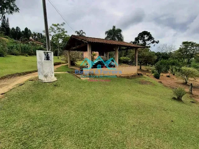 Chácara com 4800m² 3 quartos e 3 banheiros, à venda, no bairro Carafá em Votorantim