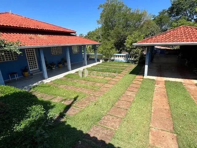 Chácara com 2327m² 2 quartos e 4 banheiros, à venda, no bairro Zona Rural em Artur Nogueira